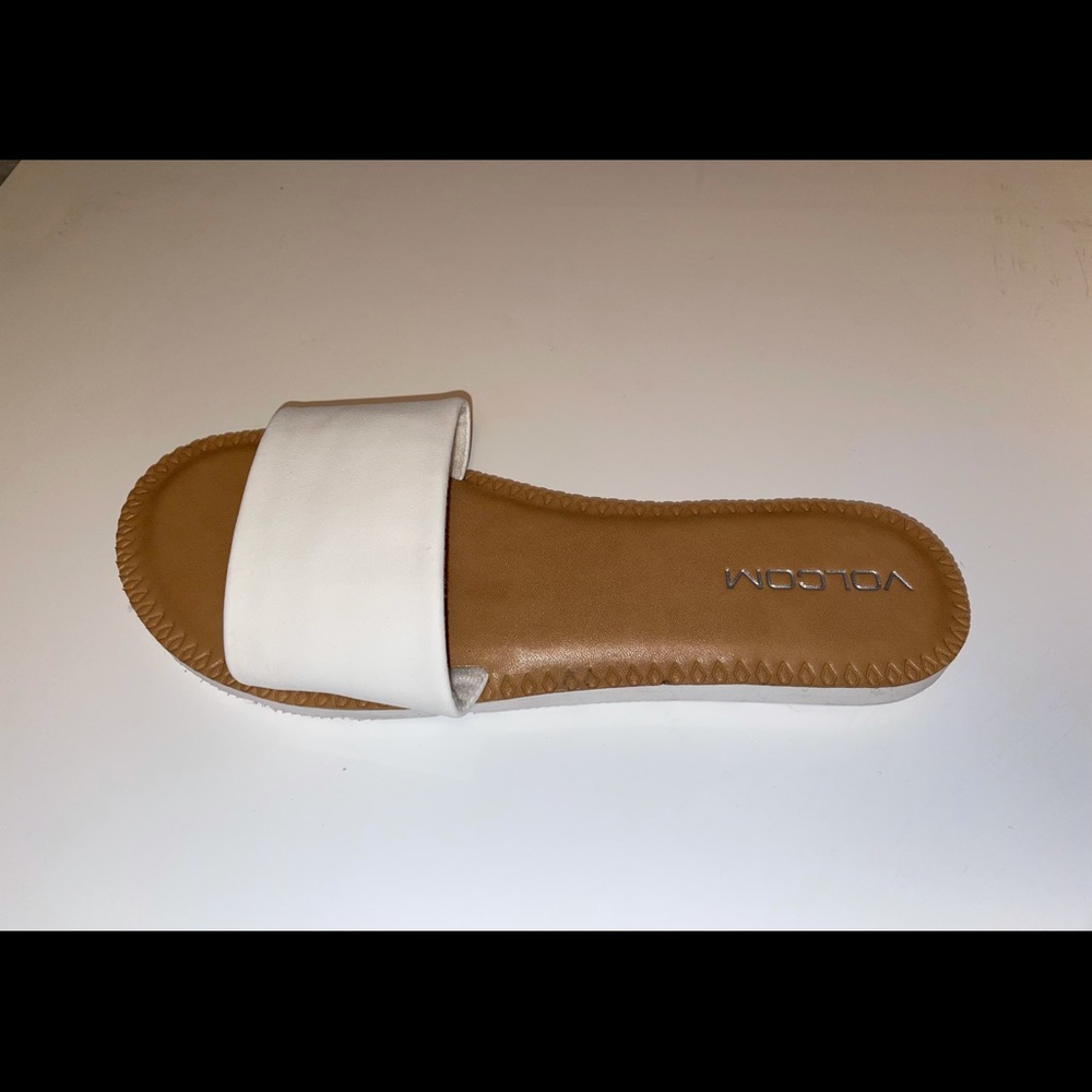 VOLCOM sandals 🏖☀️ - Picture 2 of 3